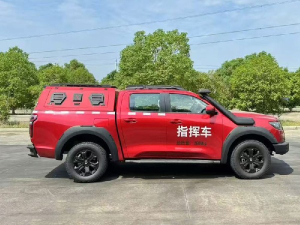 长城炮皮卡四驱消防救援指挥车